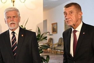 Pavel vrátil úder Babišovi kvůli summitu NATO: Není můj nadřízený. Premiér reagoval